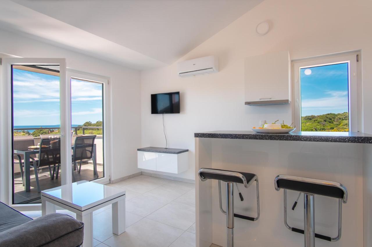Luna Apartment